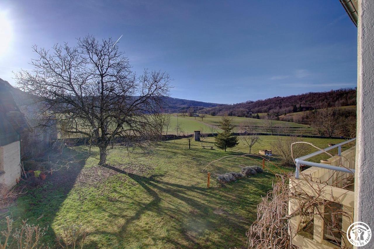 Bed and Breakfast Goute La Vie Marchamp Exterior foto