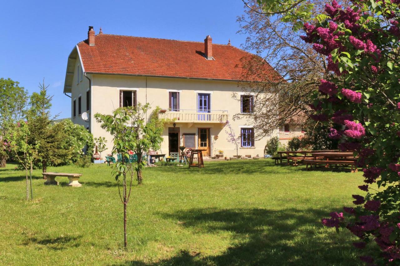 Bed and Breakfast Goute La Vie Marchamp Exterior foto
